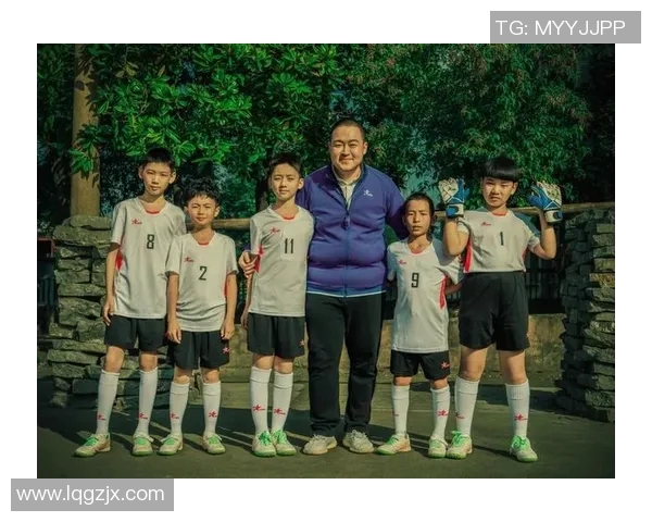 精彩足球明星电影推荐让你领略绿茵场上的传奇人生与感人故事