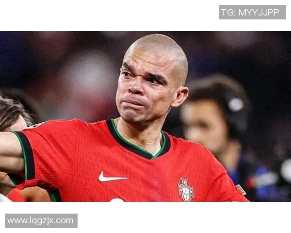 最令人动容的足球明星背后的感人故事与不屈精神