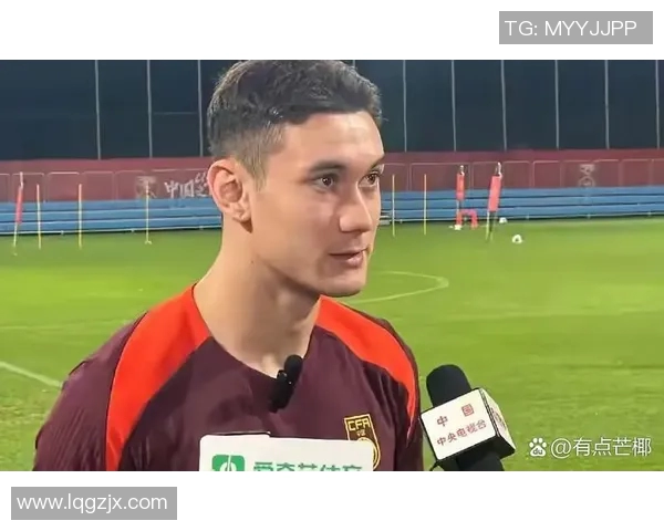 足球明星拜合拉木的传奇故事与他在绿茵场上的辉煌成就